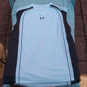 Under Armour XL Sleeveless Shirt